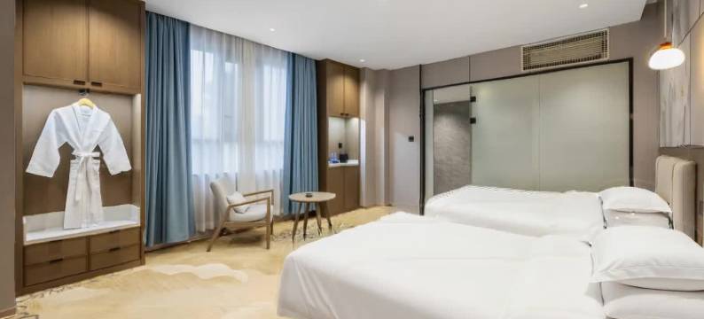 美壕精美酒店(广州国际金融城科韵路地铁站店)图片