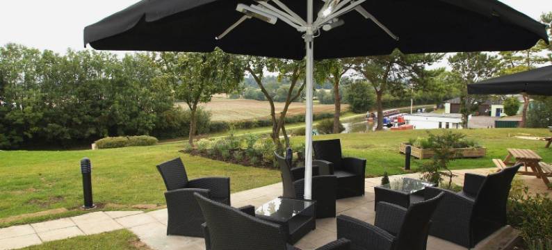 威登窄船酒店(Narrowboat at Weedon)图片