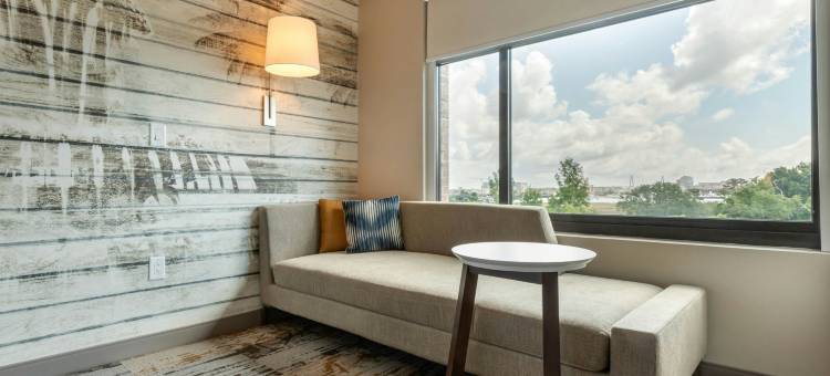 希尔顿逸林查尔斯顿河景酒店(DoubleTree by Hilton Charleston Riverview)图片