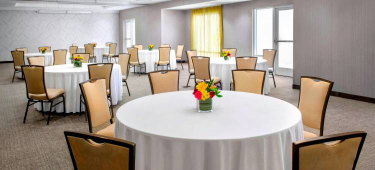长岛布莱克海文万豪SpringHill酒店(SpringHill Suites Long Island Brookhaven)图片