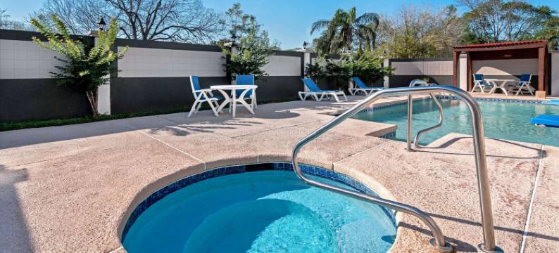 布朗斯维尔北拉昆塔温德姆套房酒店(La Quinta Inn & Suites by Wyndham Brownsville North)图片