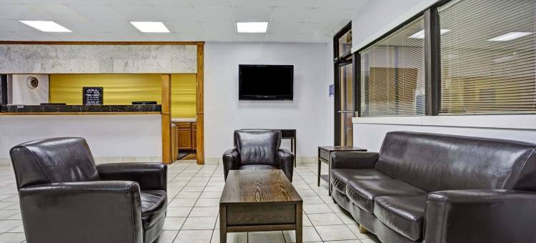 诺福克军事圈戴斯酒店(Days Inn by Wyndham Norfolk Military Circle)图片