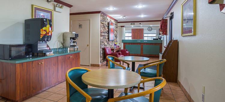 红顶酒店-西孟斐斯(Red Roof Inn West Memphis, AR)图片