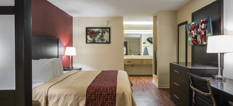 斯科茨伯勒红顶套房酒店(Red Roof Inn & Suites Scottsboro)图片