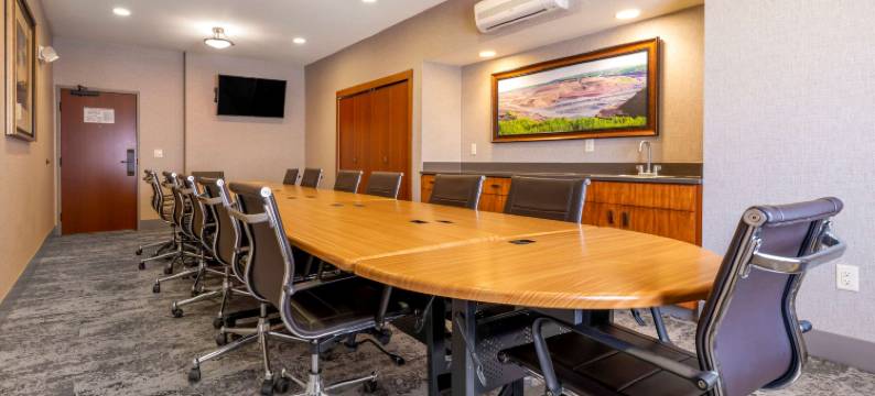 芒特艾恩-弗吉尼亚舒适套房酒店(Comfort Inn & Suites Mountain Iron and Virginia)图片