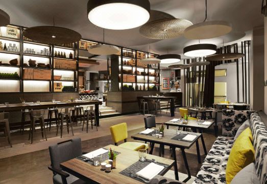 Mövenpick Siam Hotel Na Jomtien PattayaHotel Overview