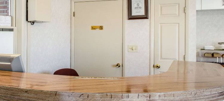 州立学院大学附近罗德威酒店(Rodeway Inn State College - Near University)图片