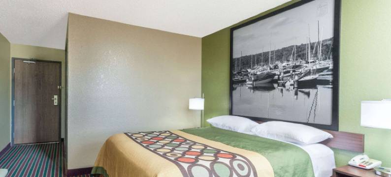 哈蒙兹波特地区速8酒店(Super 8 by Wyndham Bath Hammondsport Area)图片