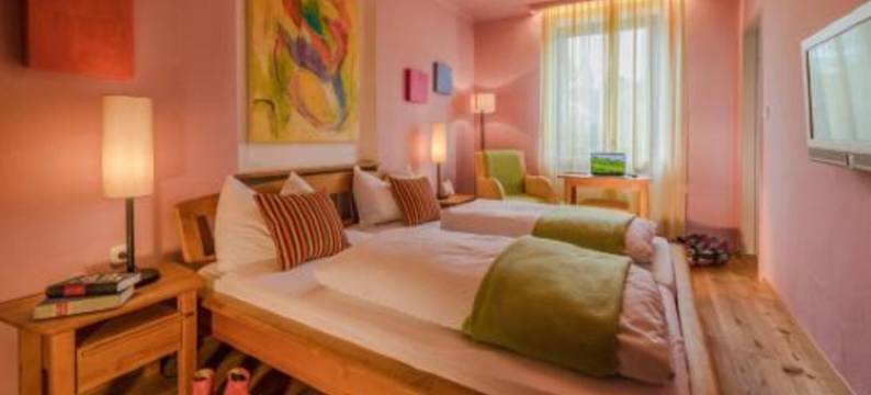 兰德伽斯豪富苏尔林德拉本酒店(Landgasthof Zur Linde Laaben)图片