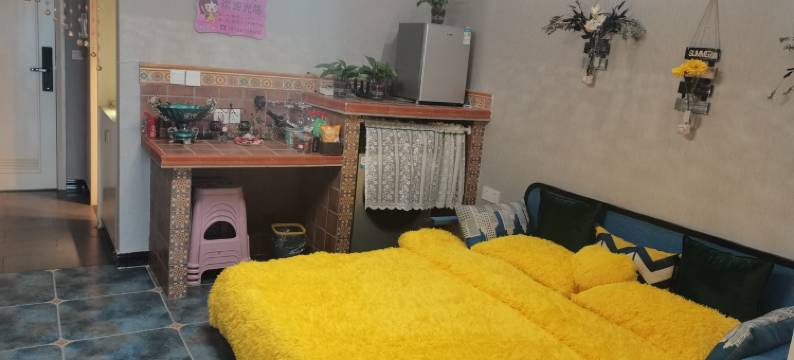 佳佳近地铁楼下商圈有停车位民宿(江南大道1号分店)图片