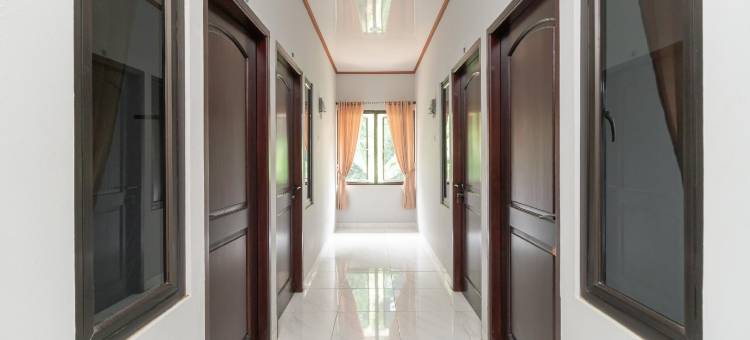 红多兹Plus酒店-近冼都丛林(RedDoorz Plus Near Jungeland Sentul)图片