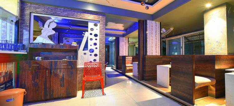 戈尔哈布拉迪卡豪华酒店(Hotel Radhika Deluxe)图片