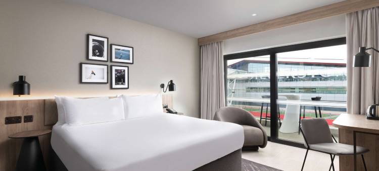 银石希尔顿花园酒店(Hilton Garden Inn Silverstone)图片