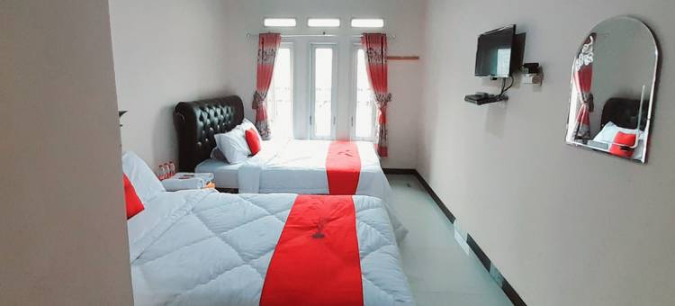 RedDoorz Syariah Near Komplek Candi Arjuna Dieng 2图片