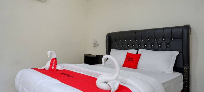 红门子Plus @ 阿拉木瑞亚酒店(RedDoorz Plus Syariah at Alam Raya Hotel)图片