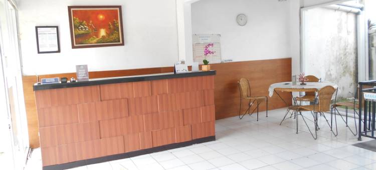 鲁玛伊斯兰及科兰雷南布根维尔旅馆(Rumah Syariah & Kolam Renang Bugenville Guesthouse)图片