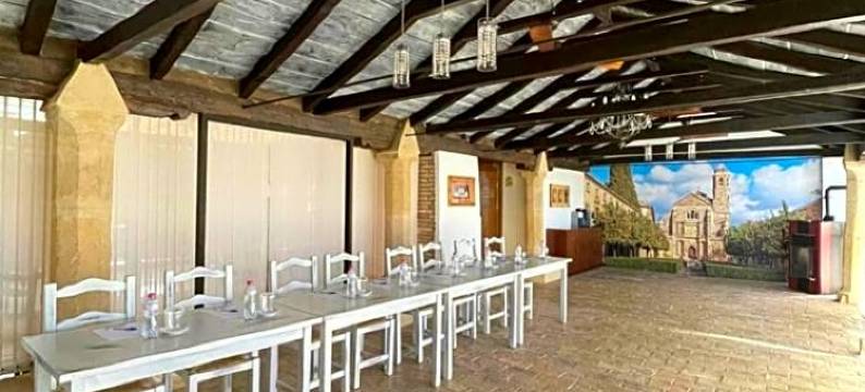 阿尔瓦法尼恩酒店(Alvar Fañez)图片