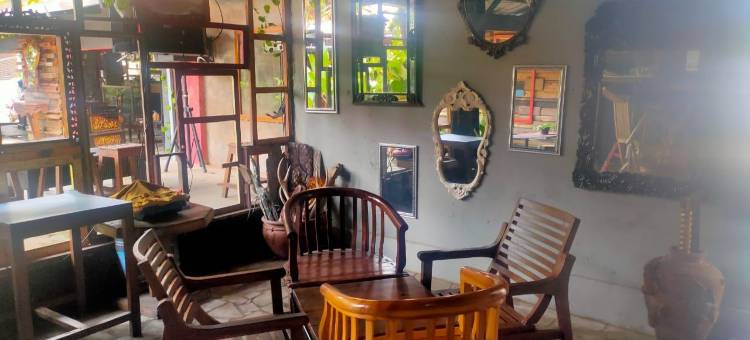 RedDoorz Plus Near Alun Alun Sumenep图片