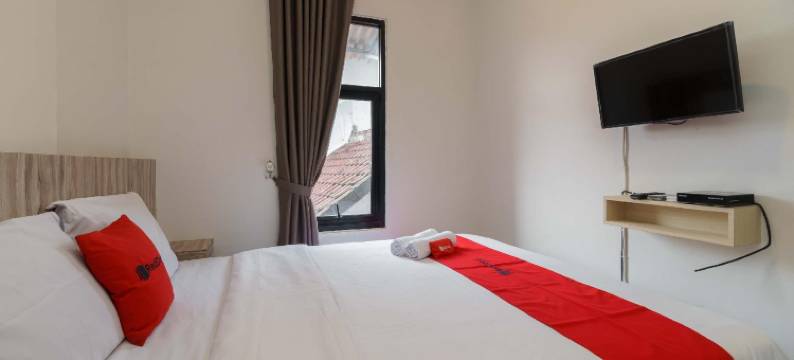 红多兹伊斯兰酒店-巨港西蒂法蒂玛RSUD(RedDoorz Syariah Near Rsud Siti Fatimah Palembang)图片