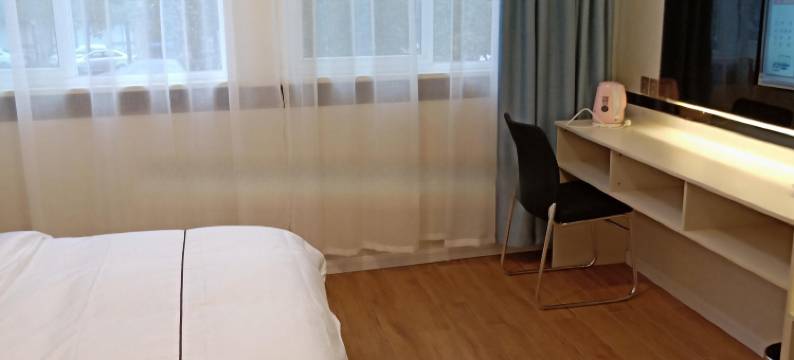 杭州美天精选酒店(龙湖紫荆天街三墩地铁站店)图片