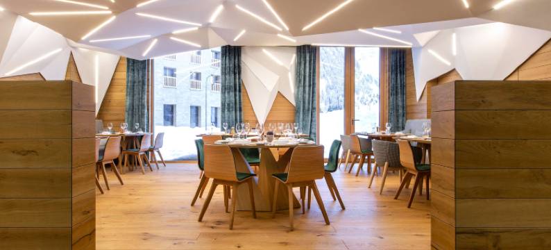 安德马特卢森丽笙酒店(Radisson Blu Hotel Reussen Andermatt)图片