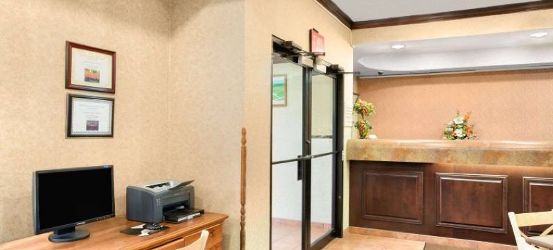 格雷维尔温德姆速8酒店(Super 8 by Wyndham Grayville)图片