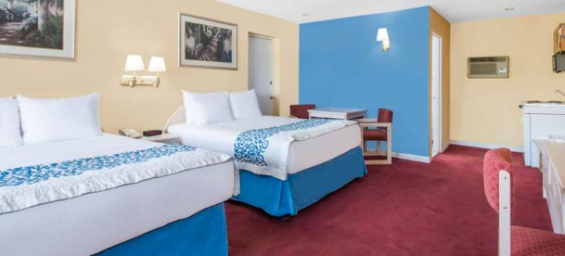 希克斯维尔长岛戴斯酒店(Days Inn by Wyndham Hicksville Long Island)图片