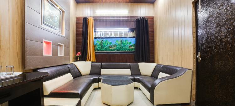 OYO37782什里马哈卡利宫殿酒店(OYO 37782 Hotel Shree Mahakali Palace)图片