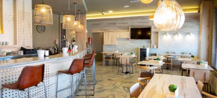 罗萨利亚酒店(Hotel Rosalía)图片