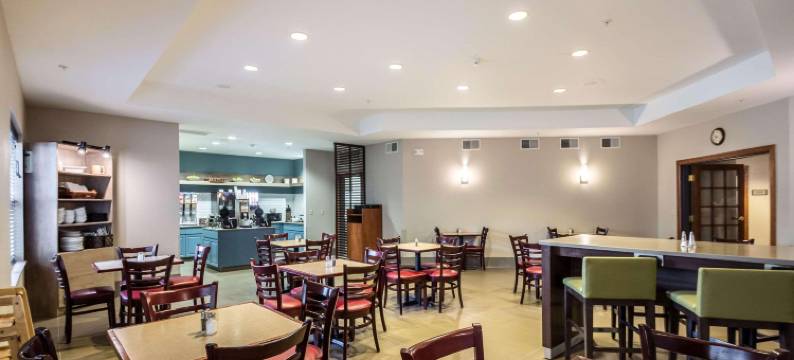 丰迪拉克丽怡酒店(Country Inn & Suites by Radisson, Fond du Lac, WI)图片