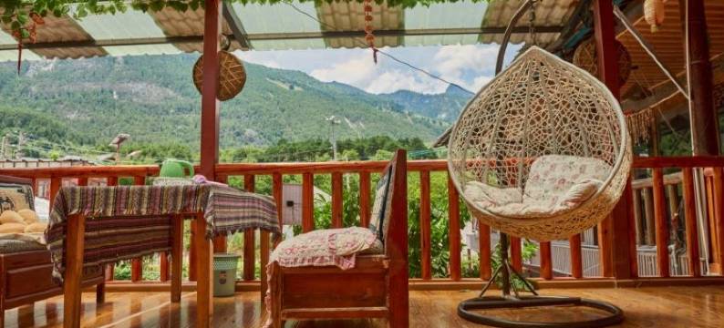 雪山阁客栈(东环线1号分店)图片