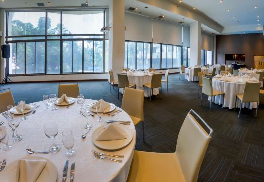 NH Cali Royal Hotel Overview