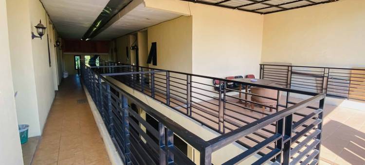 Kanca Homestay Mitra RedDoorz Near Gor Untung Suropati图片