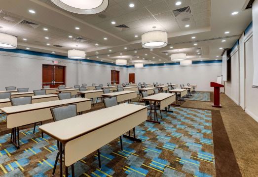 Drury Inn & Suites Phoenix Chandler Fashion CenterHotel Overview