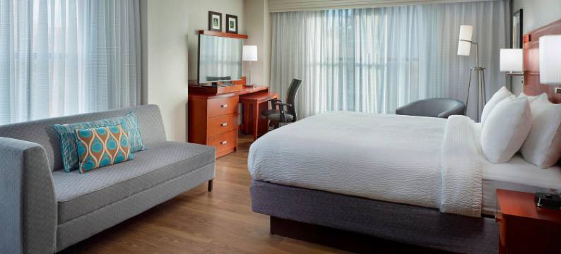 亚特兰大迪凯特市中心/埃默里万怡酒店(Courtyard Atlanta Decatur Downtown/Emory)图片