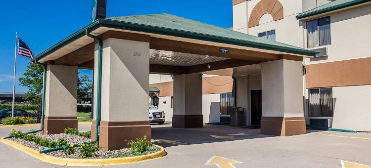 品质酒店及套房-阿尔图纳-得梅因(Quality Inn & Suites Altoona - des Moines)图片