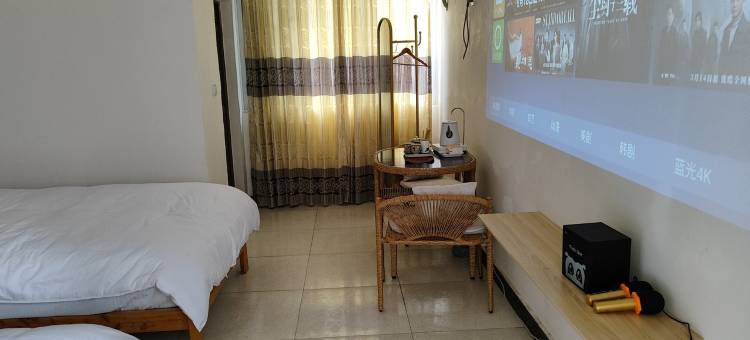 房东晓雍客栈(枫叶大道分店)图片