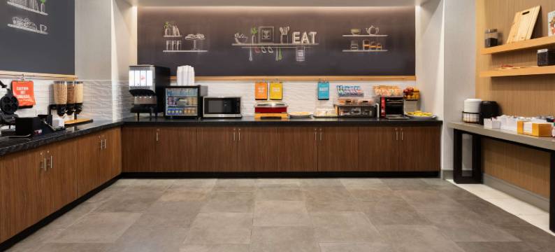 希尔顿纳什维尔机场世纪广场欢朋酒店(Hampton Inn by Hilton Nashville Airport Century Place)图片