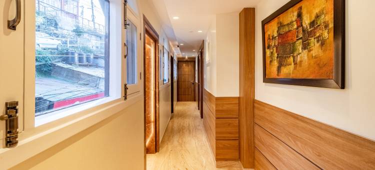 Treebo Varuna山景(Treebo Varuna with Mountain View)图片