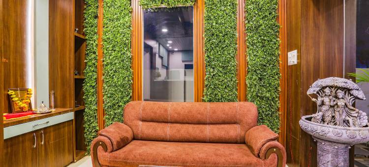 FabHotel Royal Stay - Beltarodi图片