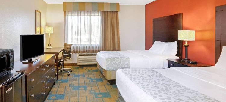 休斯顿西北拉昆塔温德姆套房酒店(La Quinta Inn & Suites by Wyndham Houston NW Brookhollow)图片