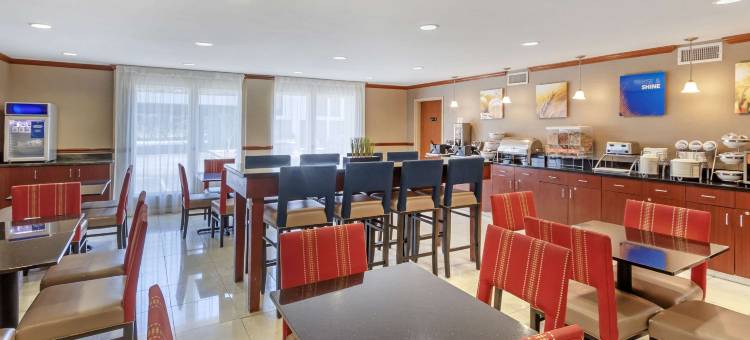 机场会议中心舒适套房酒店(Comfort Inn & Suites Airport Convention Center)图片