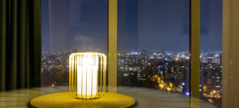 18th Floor Luxury Condo with Pool图片