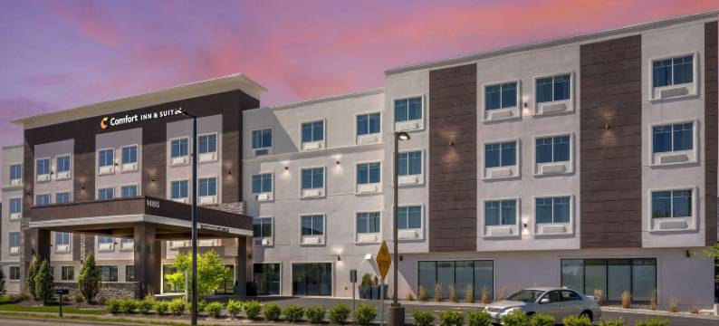 舒适酒店及套房克拉克斯维尔 - 路易斯维尔北(Comfort Inn & Suites Clarksville - Louisville North)图片