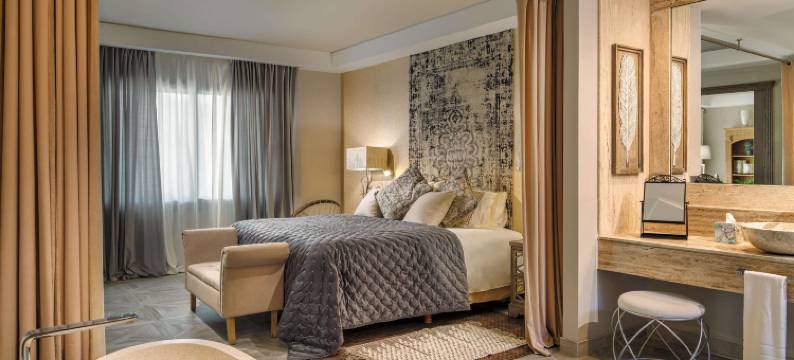 皇家之河奢华酒店(Royal River, Luxury Hotel)图片