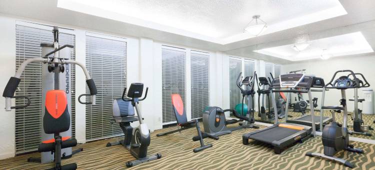 达拉斯爱田机场浩枫温德姆公寓(Hawthorn Extended Stay by Wyndham Dallas)图片