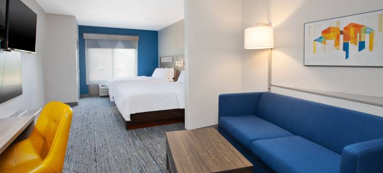 米尔瓦基西北公园广场智选假日套房酒店(Holiday Inn Express & Suites Milwaukee NW – Park Place)图片