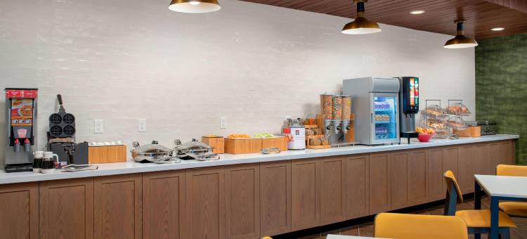 丹佛科技中心北万枫酒店及套房(Fairfield Inn & Suites Denver Tech Center North)图片