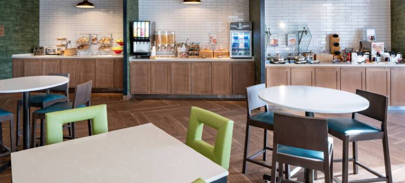 拉斯维加斯西北万枫酒店及套房(Fairfield Inn & Suites Las Vegas Northwest)图片