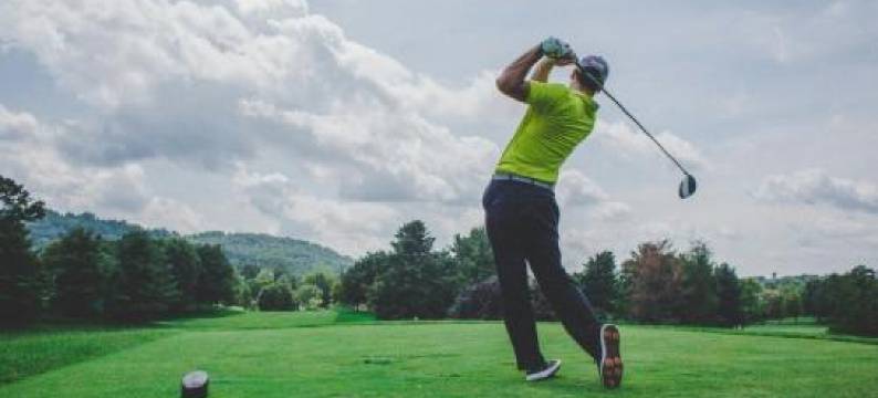 ML309 Back Exit Leads to Slopes Gated Parking Wi-Fi图片